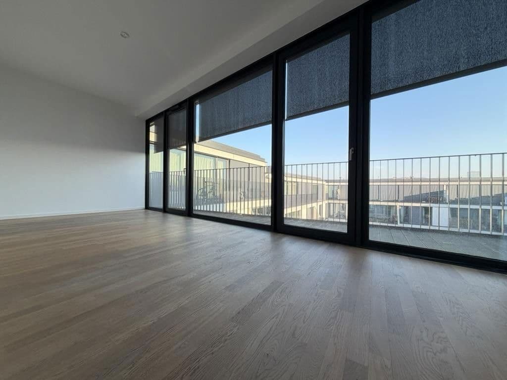 Prodej bytu 3+1 110 m², Harzer Straße 109, Berlin, Berlín Prodej bytu 3+1 110 m², Harzer Straße 109, Berlin, Berlín