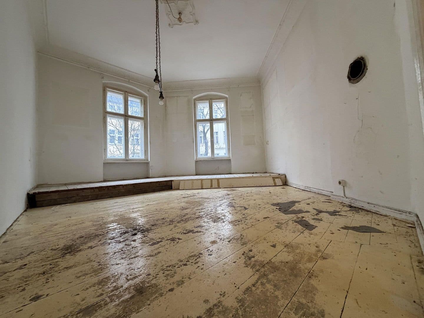 Prodej bytu 4+1 108 m², Eschenstraße, 2, Berlin, Berlín Prodej bytu 4+1 108 m², Eschenstraße, 2, Berlin, Berlín