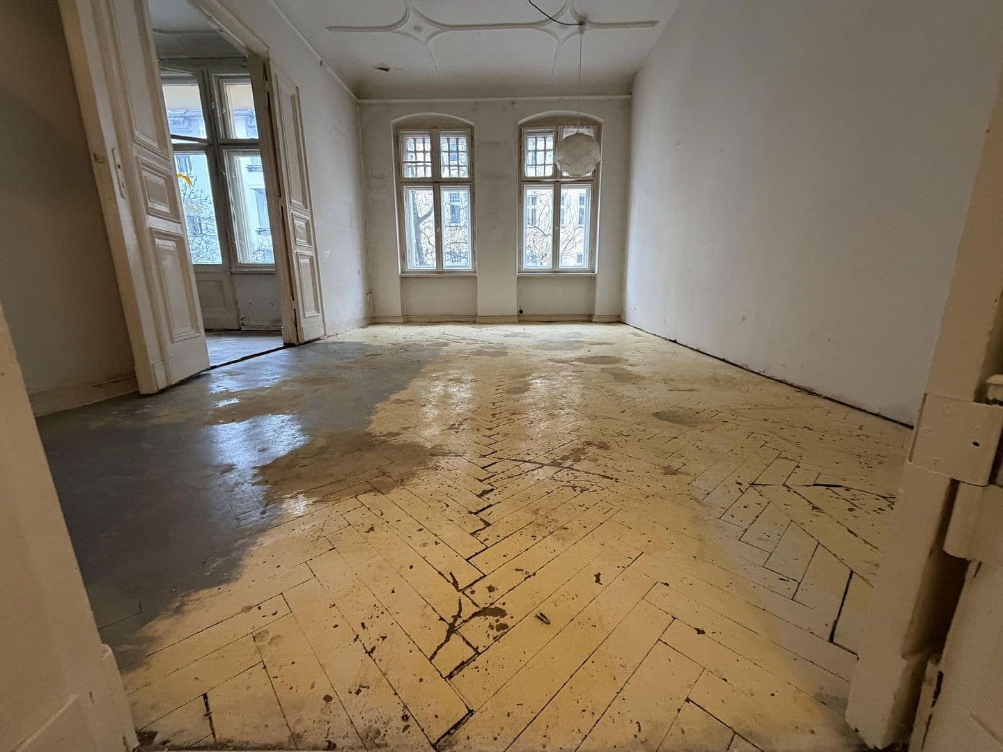 Prodej bytu 4+1 108 m², Eschenstraße, 2, Berlin, Berlín Prodej bytu 4+1 108 m², Eschenstraße, 2, Berlin, Berlín