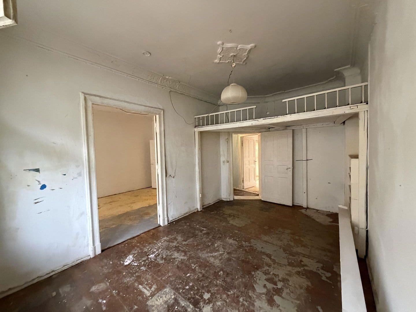 Prodej bytu 4+1 108 m², Eschenstraße, 2, Berlin, Berlín Prodej bytu 4+1 108 m², Eschenstraße, 2, Berlin, Berlín