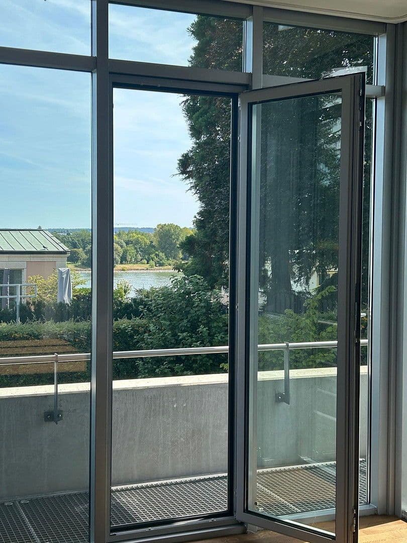 Prodej domu 173 m², pozemek 414 m², Bonn, Severní Porýní-Vestfálsko Prodej domu 173 m², pozemek 414 m², Bonn, Severní Porýní-Vestfálsko