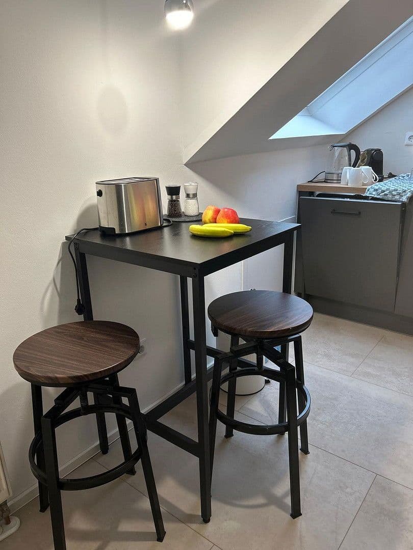 Pronájem bytu 3+1 85 m², Anna-Seghers-Weg 5, Bensheim, Hessen Pronájem bytu 3+1 85 m², Anna-Seghers-Weg 5, Bensheim, Hessen