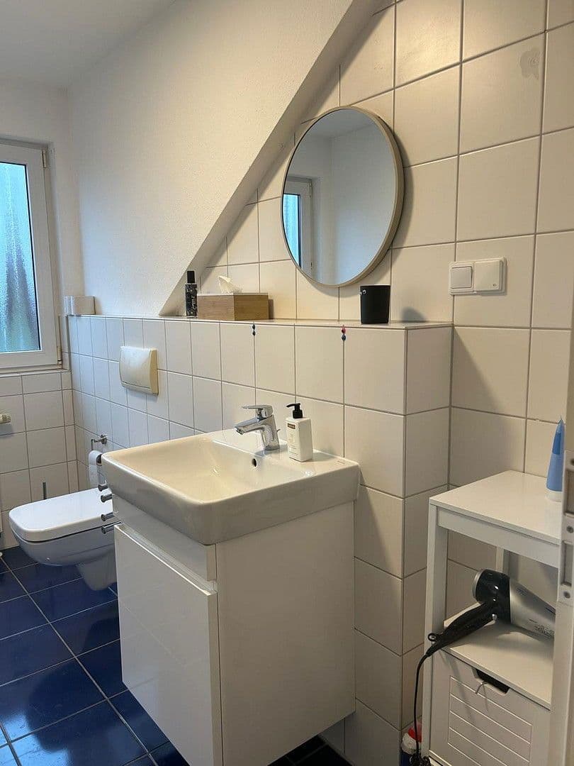 Pronájem bytu 3+1 85 m², Anna-Seghers-Weg 5, Bensheim, Hessen Pronájem bytu 3+1 85 m², Anna-Seghers-Weg 5, Bensheim, Hessen