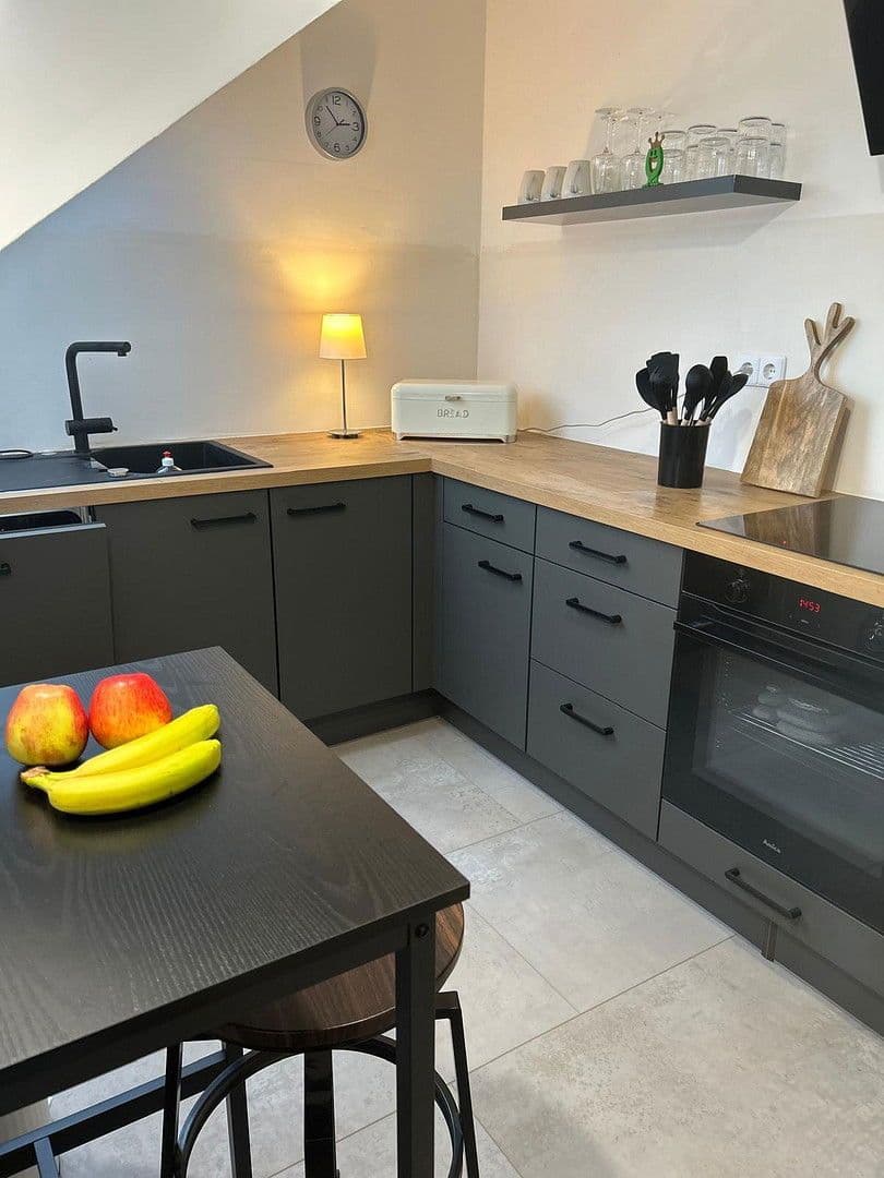 Pronájem bytu 3+1 85 m², Anna-Seghers-Weg 5, Bensheim, Hessen Pronájem bytu 3+1 85 m², Anna-Seghers-Weg 5, Bensheim, Hessen