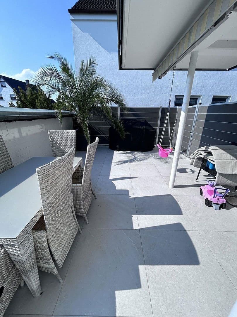 Prodej bytu 3+1 93 m², Rödermark, Hessen Prodej bytu 3+1 93 m², Rödermark, Hessen