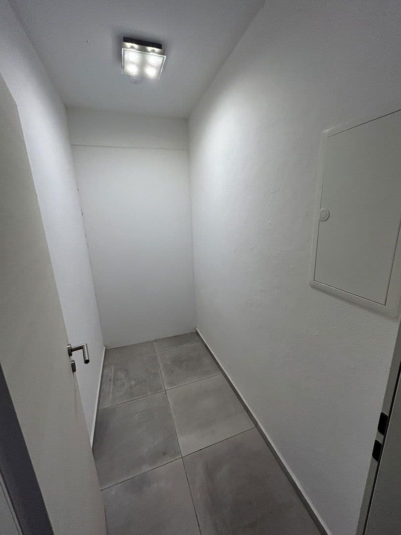 Prodej bytu 2+1 80 m², Mimmingerstr. 5, Hengersberg, Bavorsko Prodej bytu 2+1 80 m², Mimmingerstr. 5, Hengersberg, Bavorsko