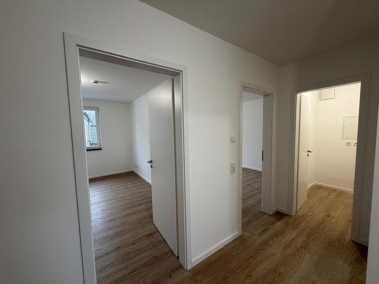 Pronájem bytu 3+1 100 m², Köln, Severní Porýní-Vestfálsko Pronájem bytu 3+1 100 m², Köln, Severní Porýní-Vestfálsko