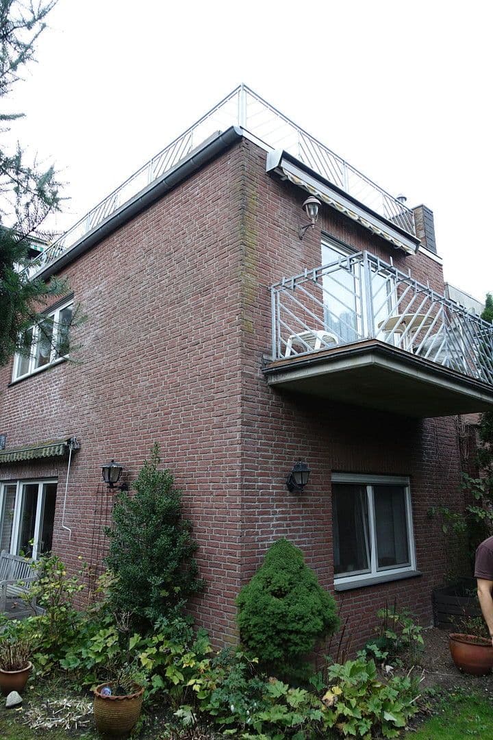 Pronájem bytu 2+kk 74 m², Krefeld, Severní Porýní-Vestfálsko Pronájem bytu 2+kk 74 m², Krefeld, Severní Porýní-Vestfálsko