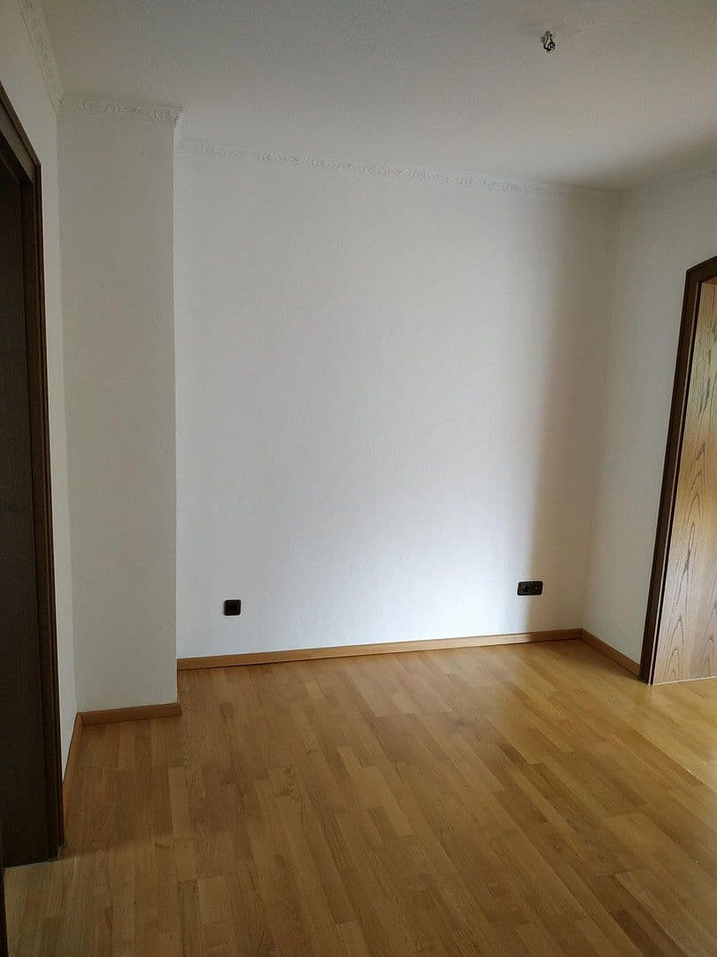 Pronájem bytu 2+kk 74 m², Krefeld, Severní Porýní-Vestfálsko Pronájem bytu 2+kk 74 m², Krefeld, Severní Porýní-Vestfálsko