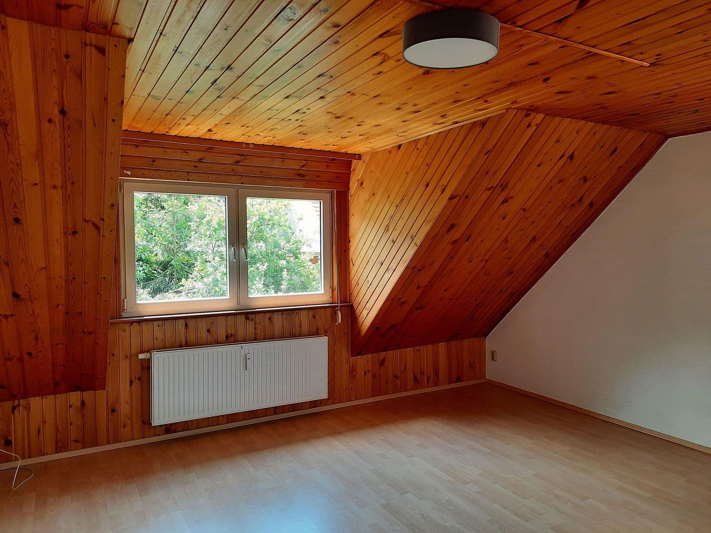 Pronájem domu 124 m², pozemek 320 m², Wilhermsdorf, Bavorsko Pronájem domu 124 m², pozemek 320 m², Wilhermsdorf, Bavorsko