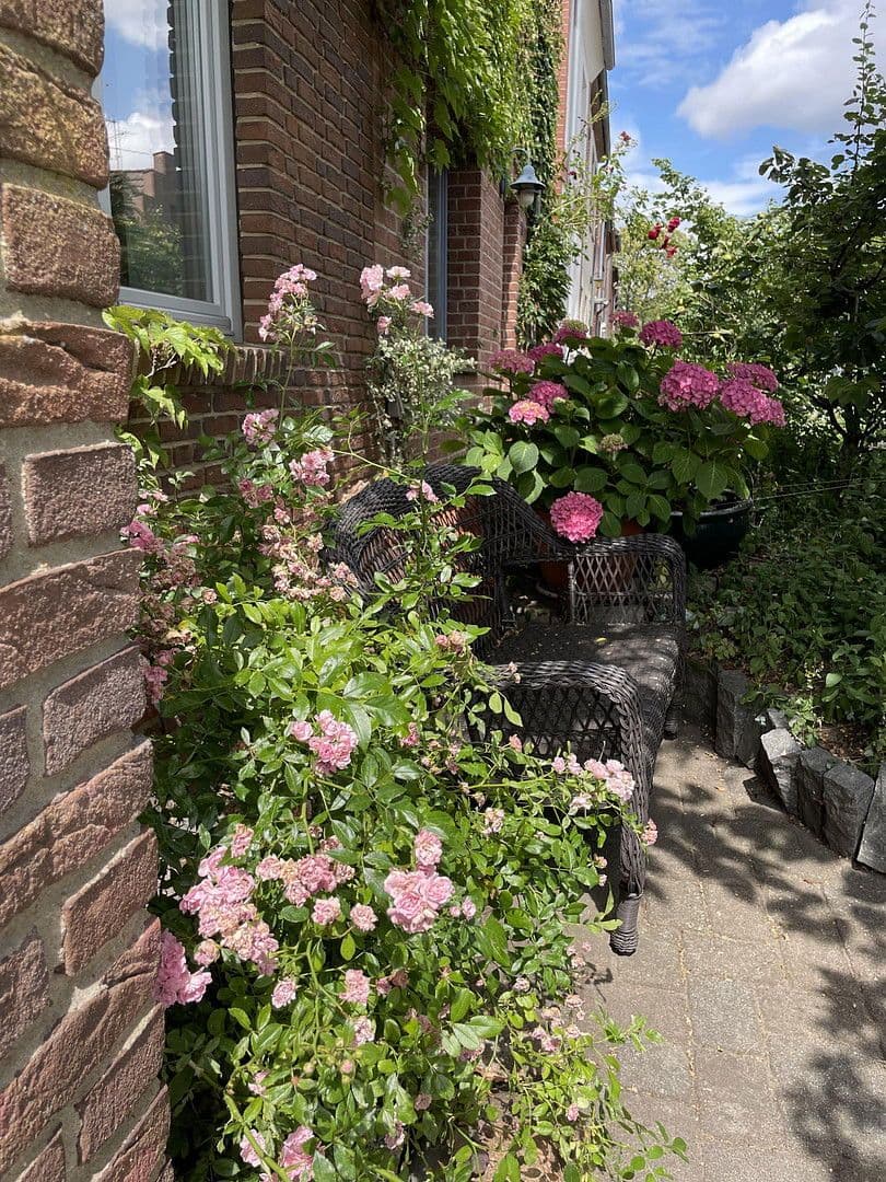 Prodej domu 141 m², pozemek 161 m², Lüneburg, Dolní Sasko Prodej domu 141 m², pozemek 161 m², Lüneburg, Dolní Sasko