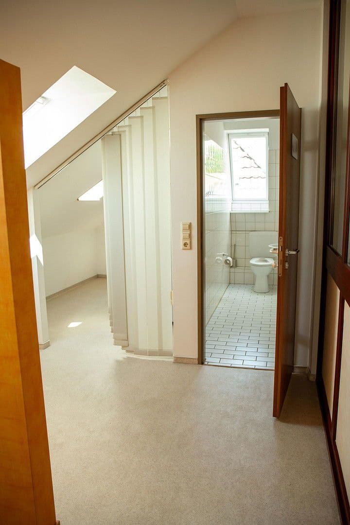 Pronájem kanceláře 112 m², Amtsstrasse 6, Wolfsburg Vorsfelde, Dolní Sasko Pronájem kanceláře 112 m², Amtsstrasse 6, Wolfsburg Vorsfelde, Dolní Sasko