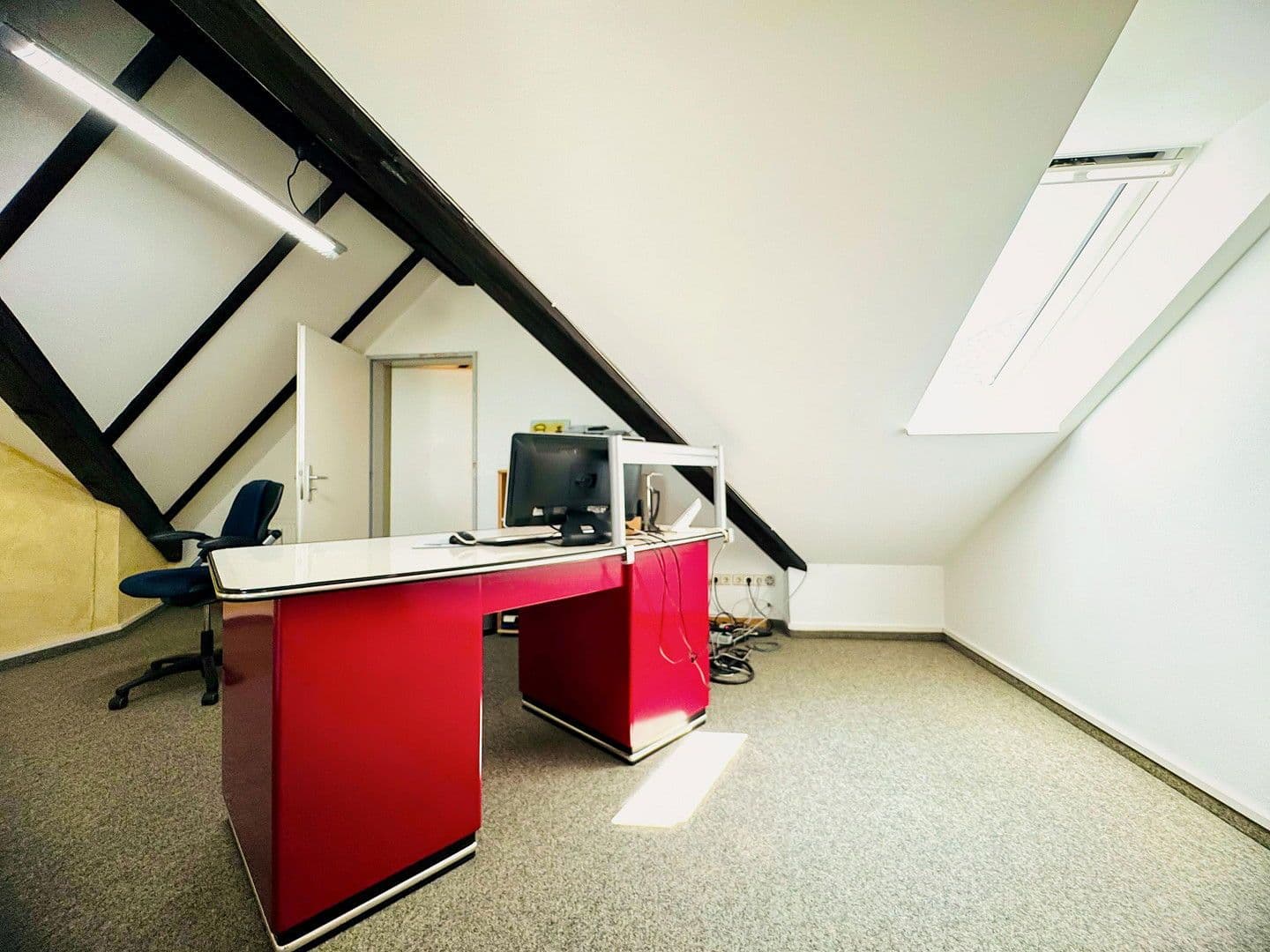 Pronájem kanceláře 112 m², Amtsstrasse 6, Wolfsburg Vorsfelde, Dolní Sasko Pronájem kanceláře 112 m², Amtsstrasse 6, Wolfsburg Vorsfelde, Dolní Sasko