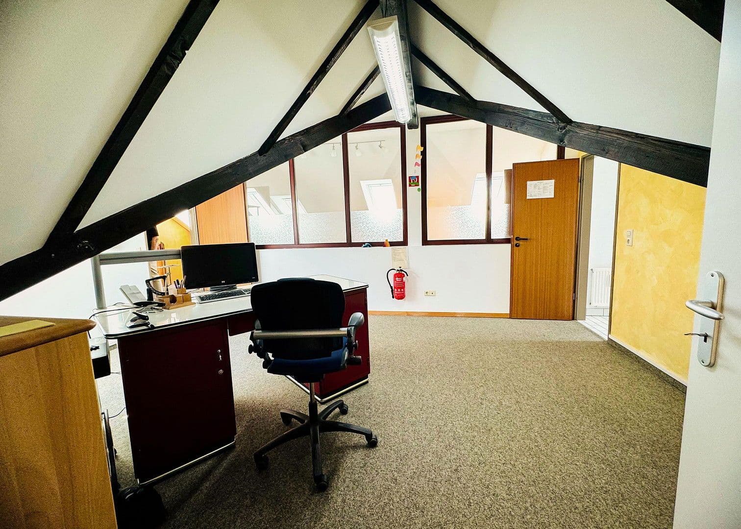 Pronájem kanceláře 112 m², Amtsstrasse 6, Wolfsburg Vorsfelde, Dolní Sasko Pronájem kanceláře 112 m², Amtsstrasse 6, Wolfsburg Vorsfelde, Dolní Sasko