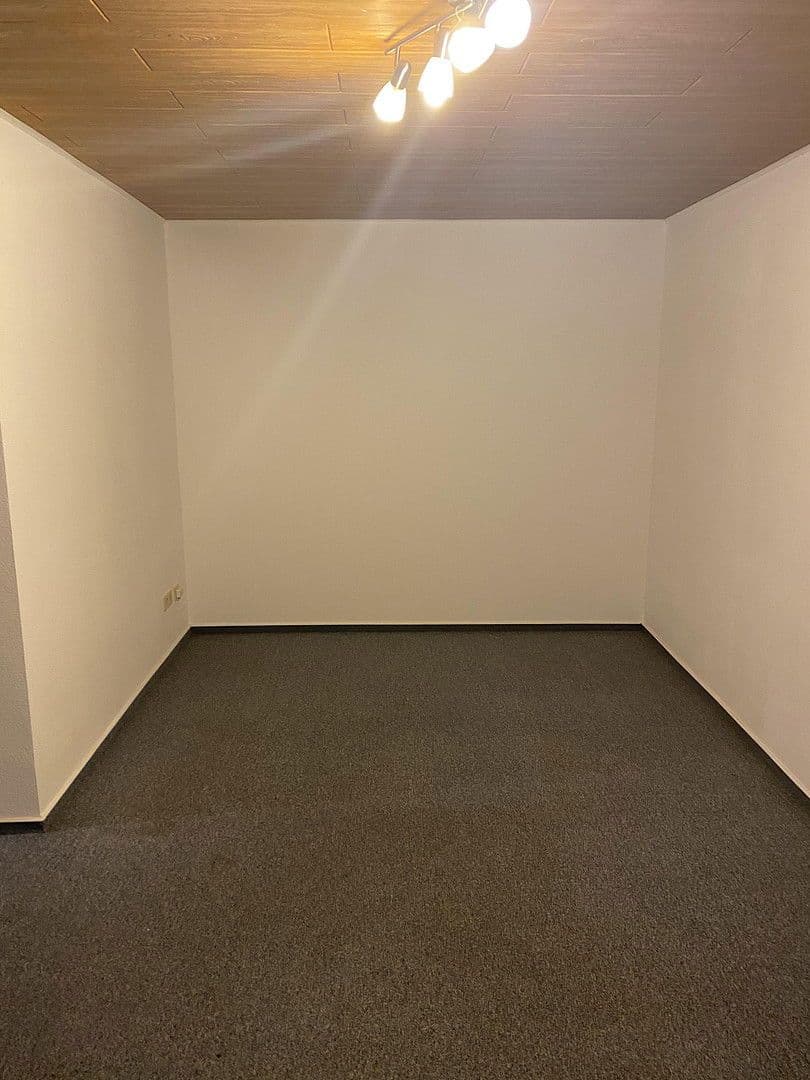 Pronájem bytu 30 m², Buchenweg 45, Würzburg, Bavorsko Pronájem bytu 30 m², Buchenweg 45, Würzburg, Bavorsko