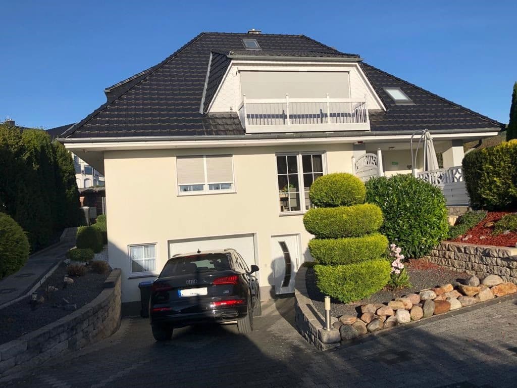 Pronájem domu 220 m², pozemek 700 m², Einbeck, Dolní Sasko Pronájem domu 220 m², pozemek 700 m², Einbeck, Dolní Sasko