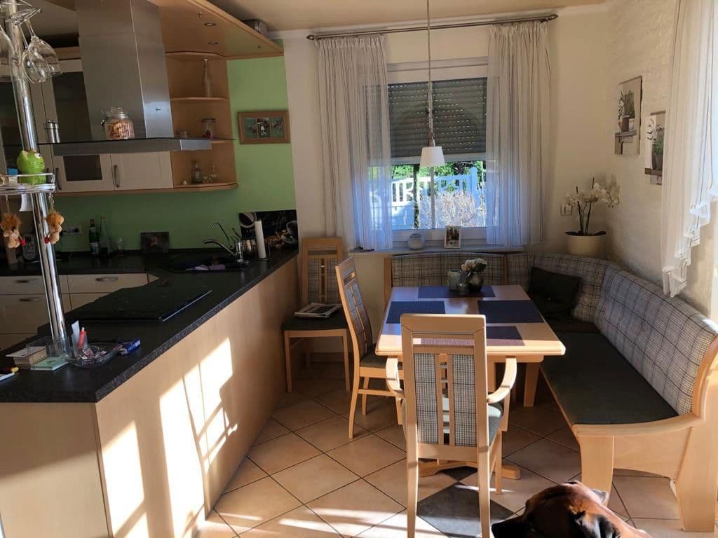 Pronájem domu 220 m², pozemek 700 m², Einbeck, Dolní Sasko Pronájem domu 220 m², pozemek 700 m², Einbeck, Dolní Sasko