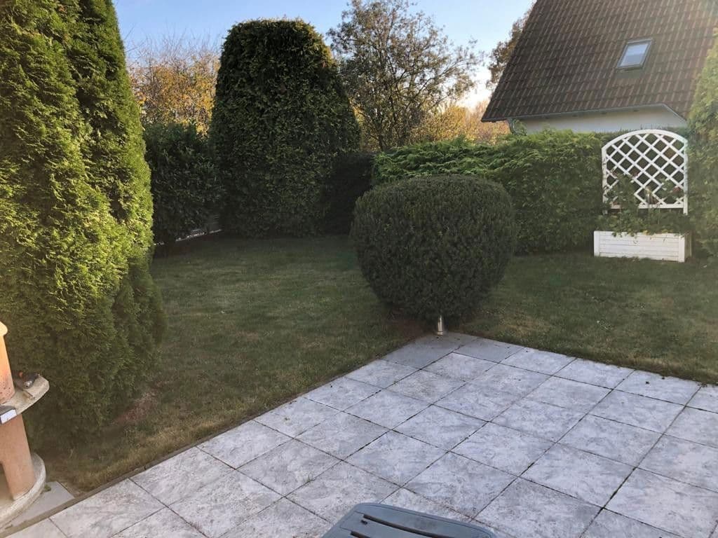 Pronájem domu 220 m², pozemek 700 m², Einbeck, Dolní Sasko Pronájem domu 220 m², pozemek 700 m², Einbeck, Dolní Sasko