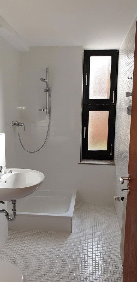 Pronájem bytu 2+1 40 m², Overbeckstraße, 2, Lemgo, Severní Porýní-Vestfálsko Pronájem bytu 2+1 40 m², Overbeckstraße, 2, Lemgo, Severní Porýní-Vestfálsko