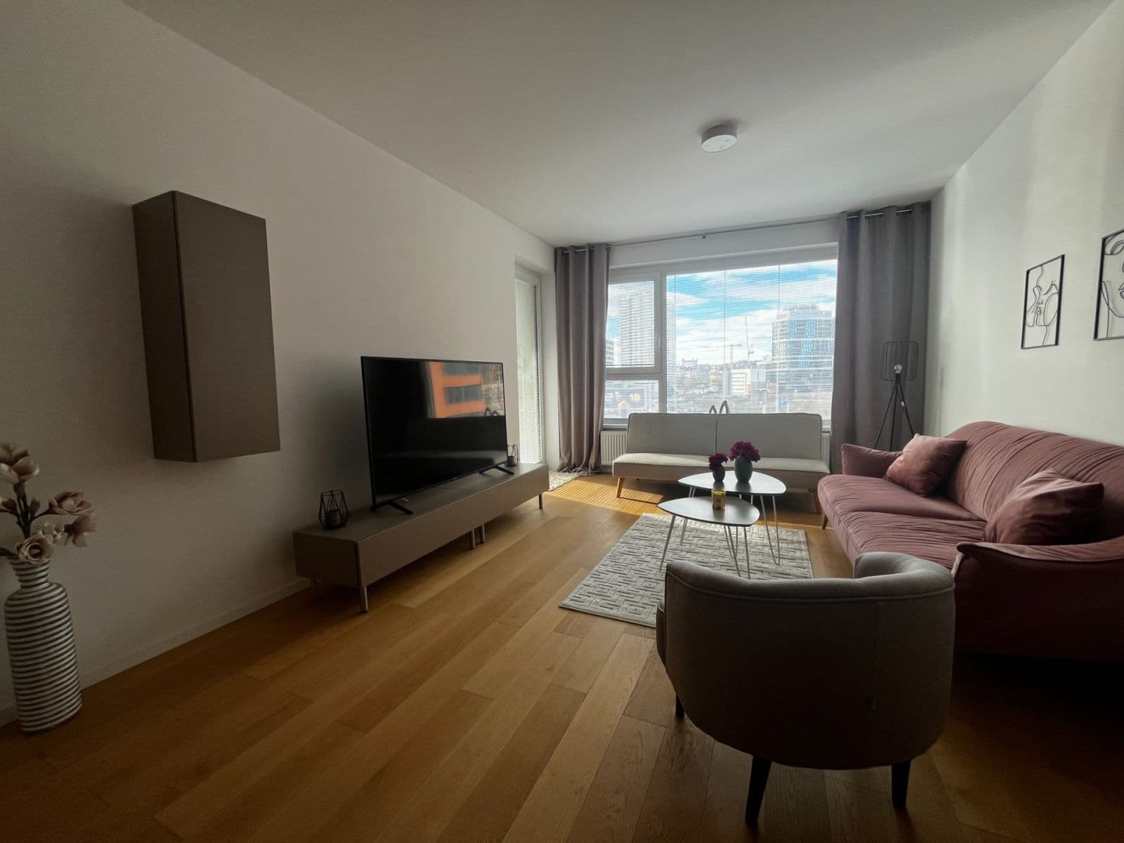 Pronájem bytu 2+1 57 m², Súkennícka, Ružinov, Bratislavský kraj Pronájem bytu 2+1 57 m², Súkennícka, Ružinov, Bratislavský kraj