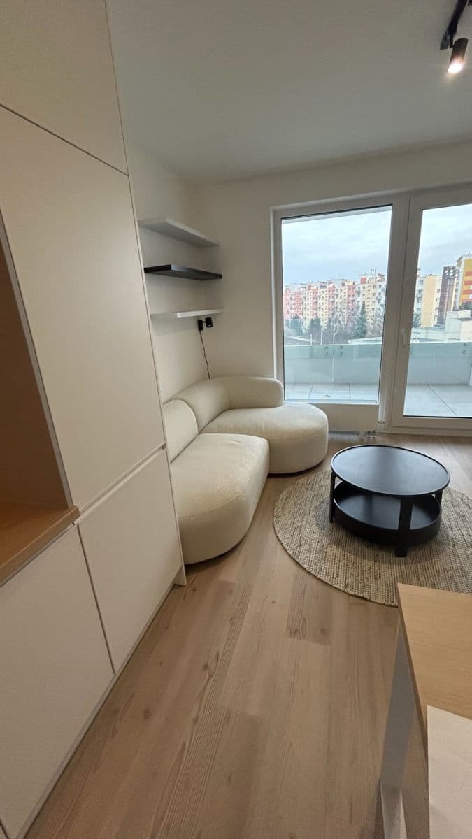 Pronájem bytu 1+kk 35 m², třída Generála Píky, Brno, Jihomoravský kraj Pronájem bytu 1+kk 35 m², třída Generála Píky, Brno, Jihomoravský kraj