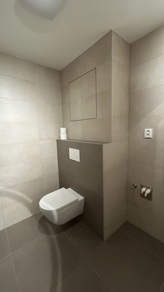 Pronájem bytu 1+kk 35 m², třída Generála Píky, Brno, Jihomoravský kraj Pronájem bytu 1+kk 35 m², třída Generála Píky, Brno, Jihomoravský kraj