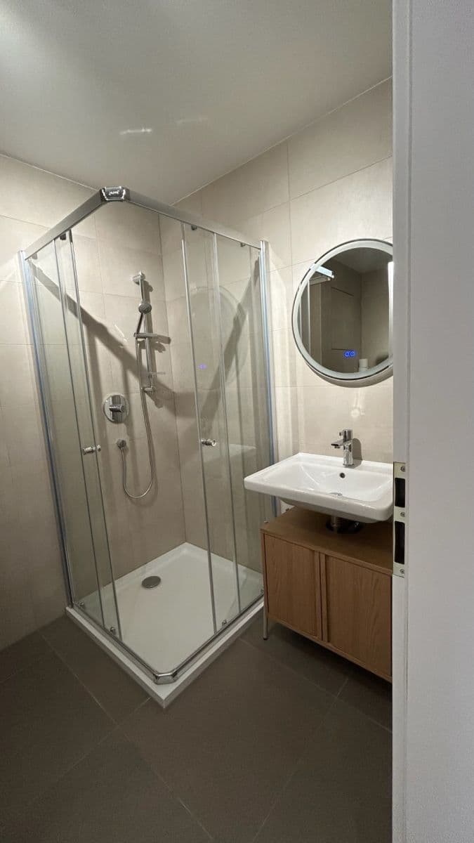 Pronájem bytu 1+kk 35 m², třída Generála Píky, Brno, Jihomoravský kraj Pronájem bytu 1+kk 35 m², třída Generála Píky, Brno, Jihomoravský kraj