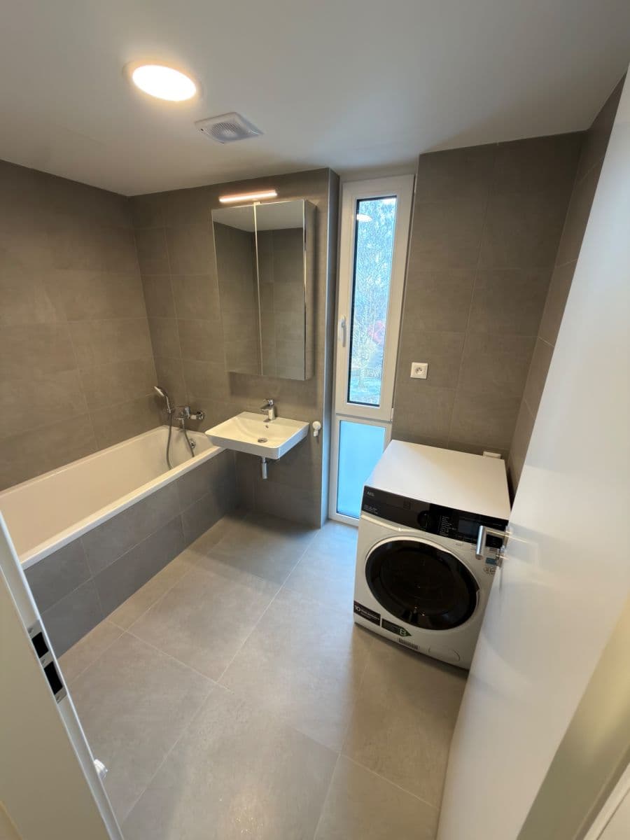 Pronájem bytu 2+kk 60 m², U Hájenky, Ostrava, Moravskoslezský kraj Pronájem bytu 2+kk 60 m², U Hájenky, Ostrava, Moravskoslezský kraj