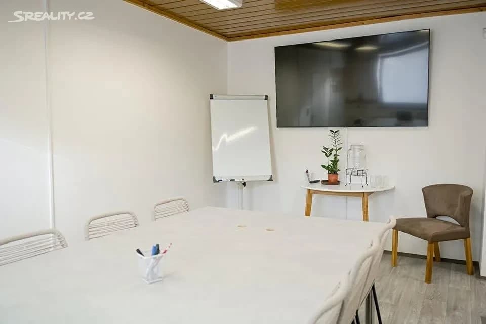 Pronájem kanceláře 25 m², Přístavní, Praha, Praha Pronájem kanceláře 25 m², Přístavní, Praha, Praha