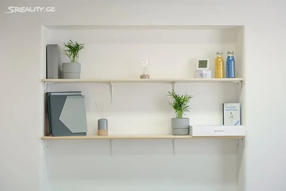 Pronájem kanceláře 25 m², Přístavní, Praha, Praha Pronájem kanceláře 25 m², Přístavní, Praha, Praha