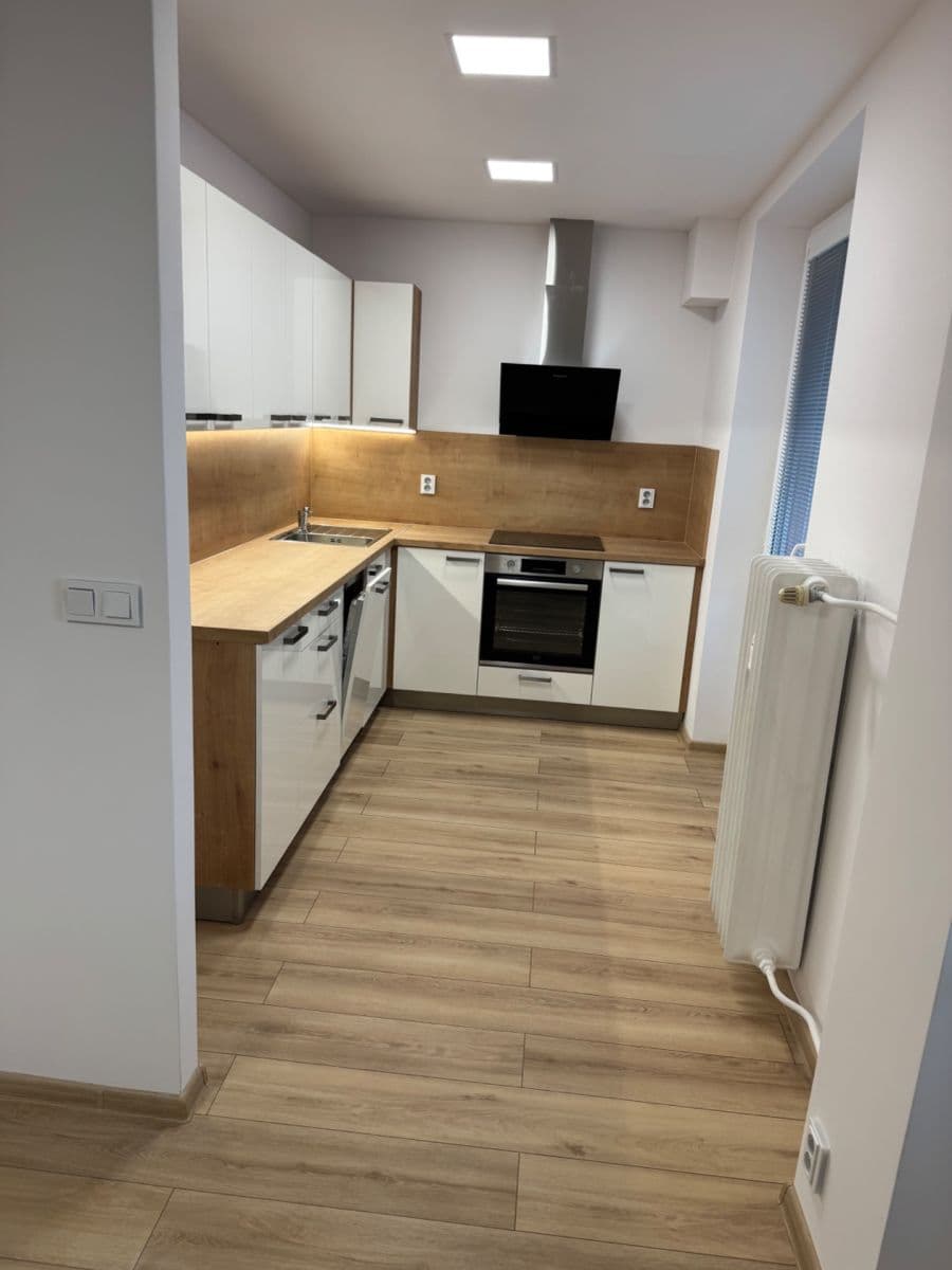 Pronájem bytu 2+1 54 m², Oty Synka, Ostrava, Moravskoslezský kraj Pronájem bytu 2+1 54 m², Oty Synka, Ostrava, Moravskoslezský kraj