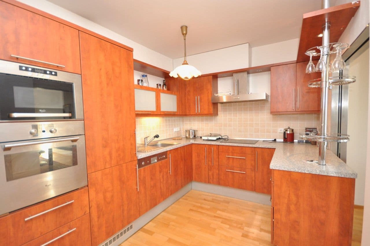 Pronájem bytu 4+kk 122 m², Nad Okrouhlíkem, Praha, Praha Pronájem bytu 4+kk 122 m², Nad Okrouhlíkem, Praha, Praha