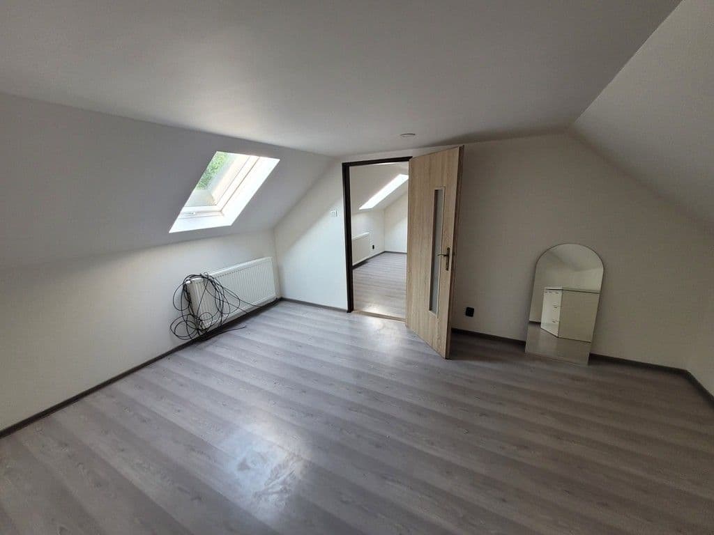 Pronájem domu 160 m², pozemek 635 m², Vrbčany, Středočeský kraj Pronájem domu 160 m², pozemek 635 m², Vrbčany, Středočeský kraj