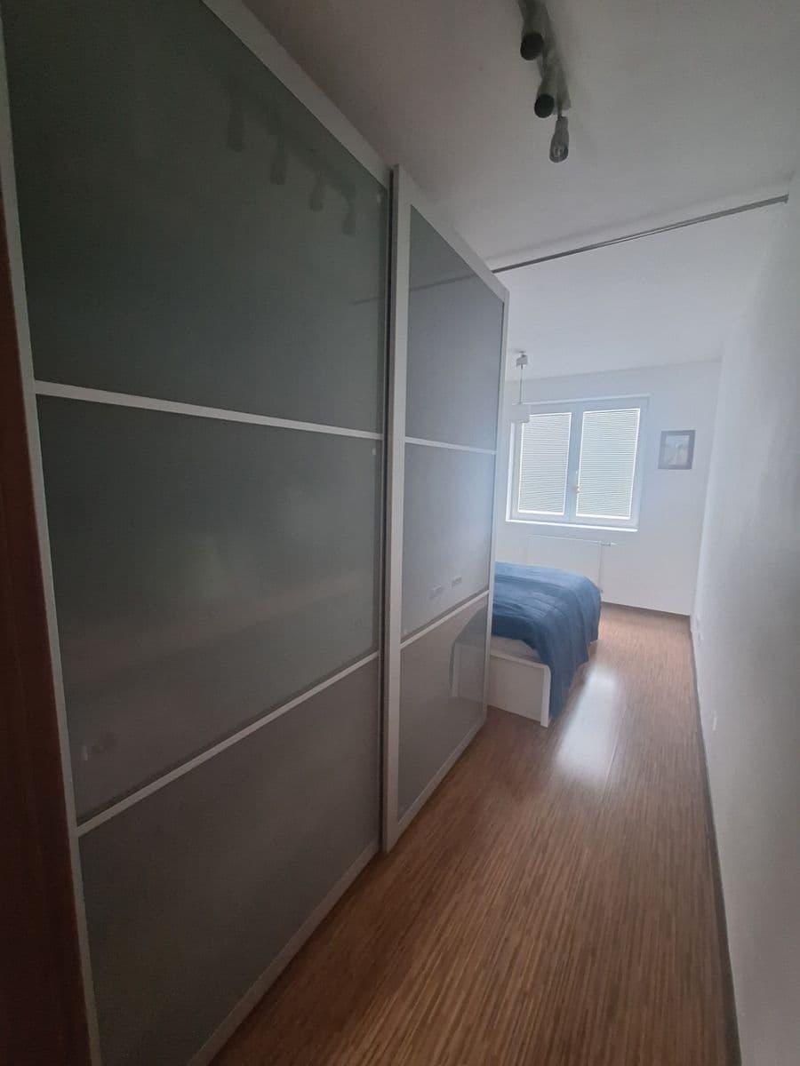 Pronájem bytu 2+kk 53 m², Karpatská, Praha, Praha Pronájem bytu 2+kk 53 m², Karpatská, Praha, Praha