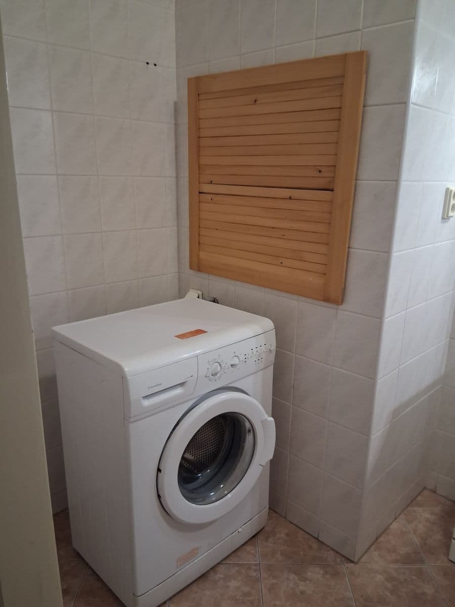 Pronájem bytu 4+1 86 m², Prvomájová, Praha, Praha Pronájem bytu 4+1 86 m², Prvomájová, Praha, Praha