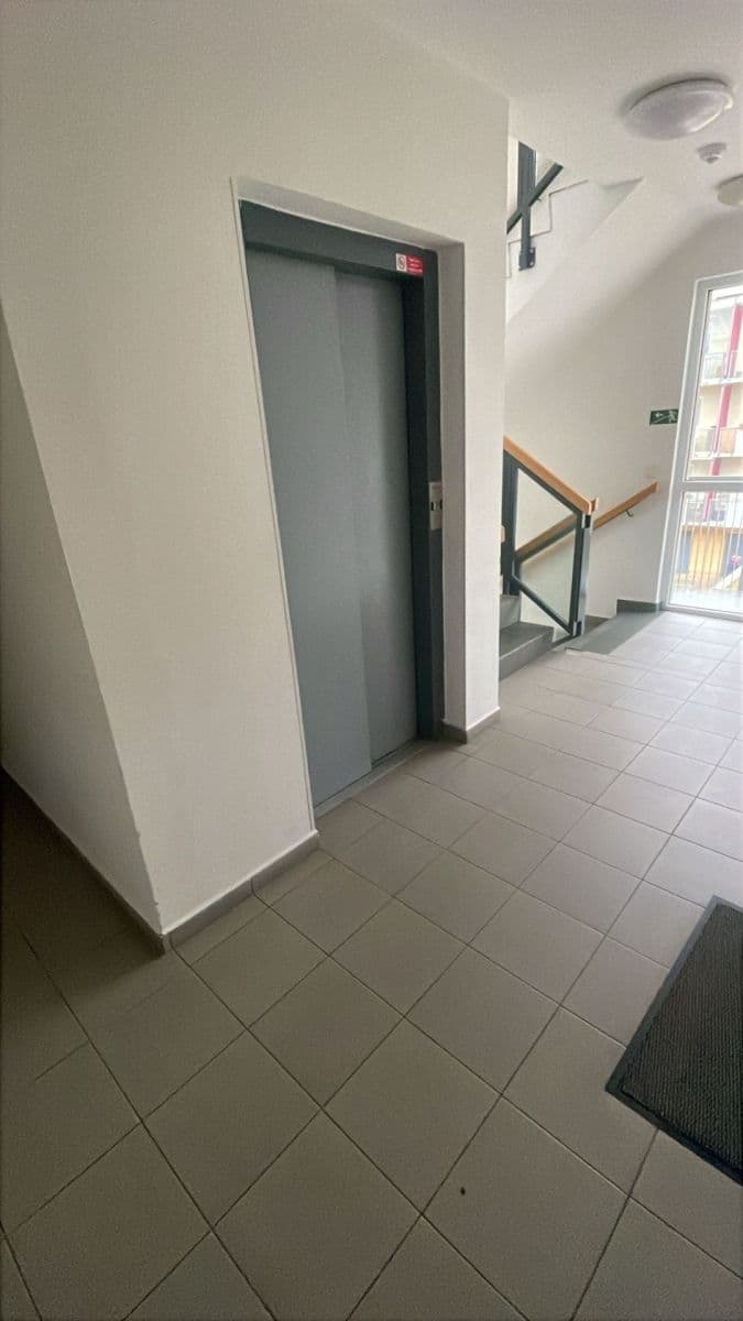 Pronájem bytu 2+kk 60 m², Františka Diviše, Praha, Praha Pronájem bytu 2+kk 60 m², Františka Diviše, Praha, Praha