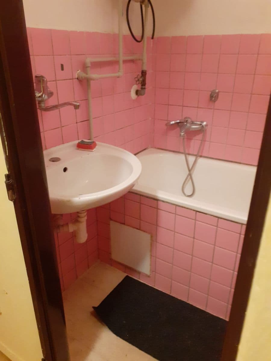 Pronájem bytu 3+1 70 m², Praha, Praha Pronájem bytu 3+1 70 m², Praha, Praha