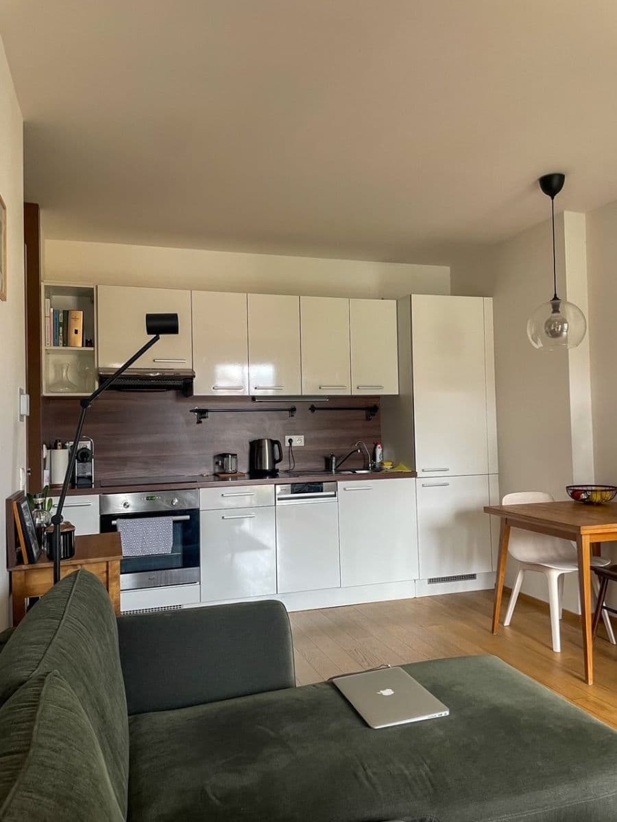 Pronájem bytu 2+kk 50 m², Lužická, Praha, Praha Pronájem bytu 2+kk 50 m², Lužická, Praha, Praha
