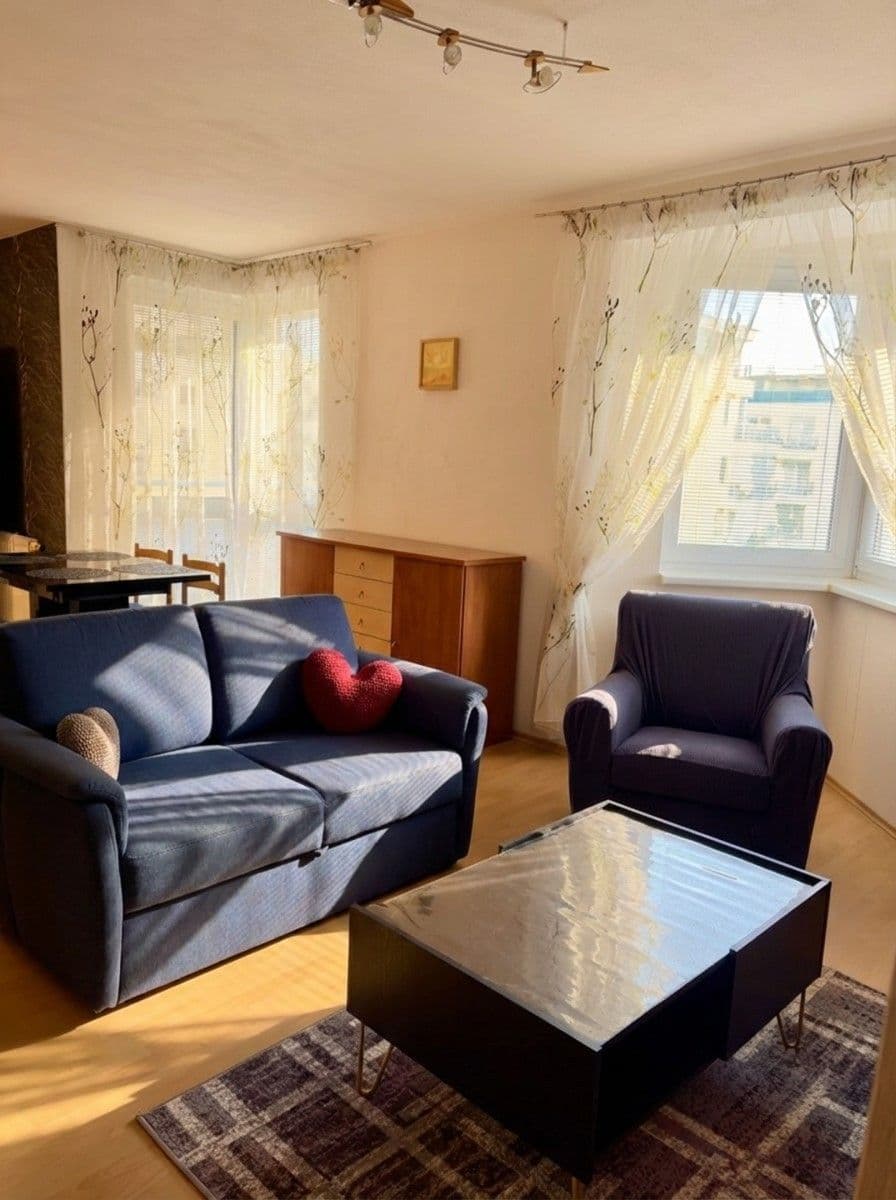 Pronájem bytu 1+1 54 m², Na križovatkách, Ružinov, Bratislavský kraj Pronájem bytu 1+1 54 m², Na križovatkách, Ružinov, Bratislavský kraj