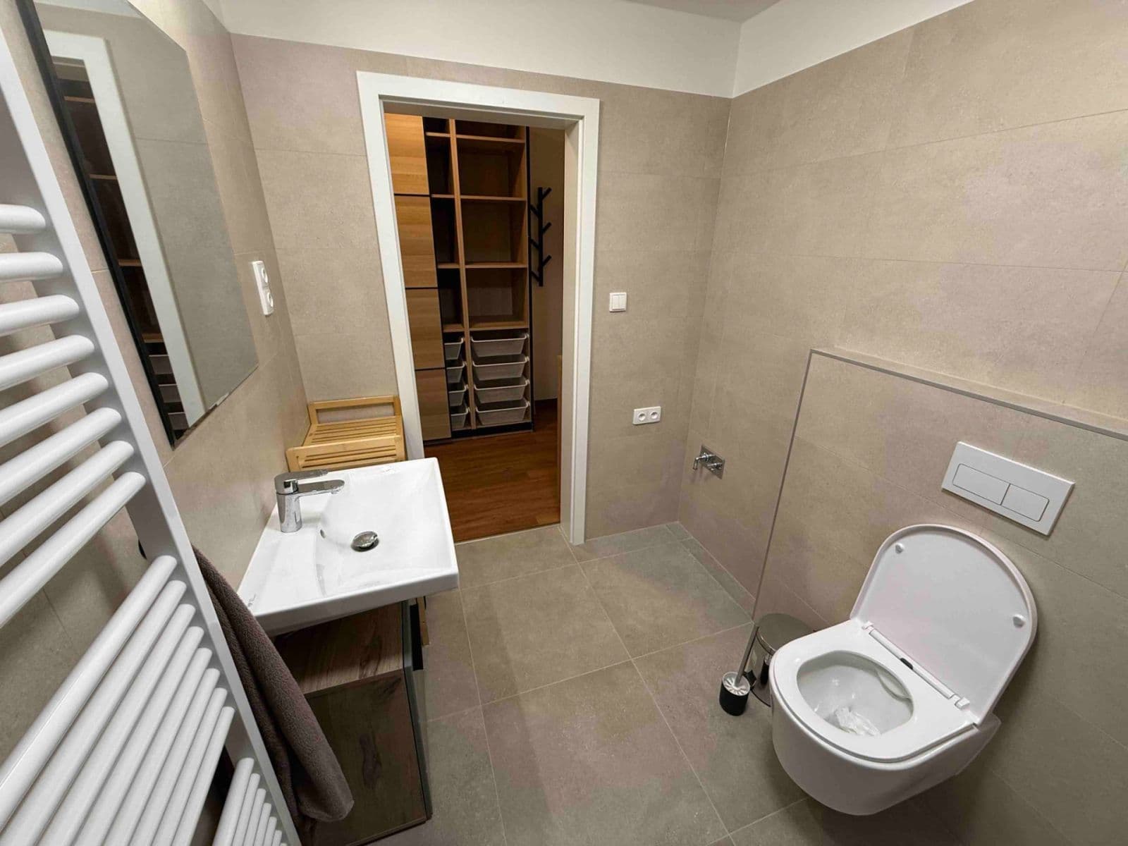 Pronájem bytu 1+kk 42 m², Český Brod, Středočeský kraj Pronájem bytu 1+kk 42 m², Český Brod, Středočeský kraj