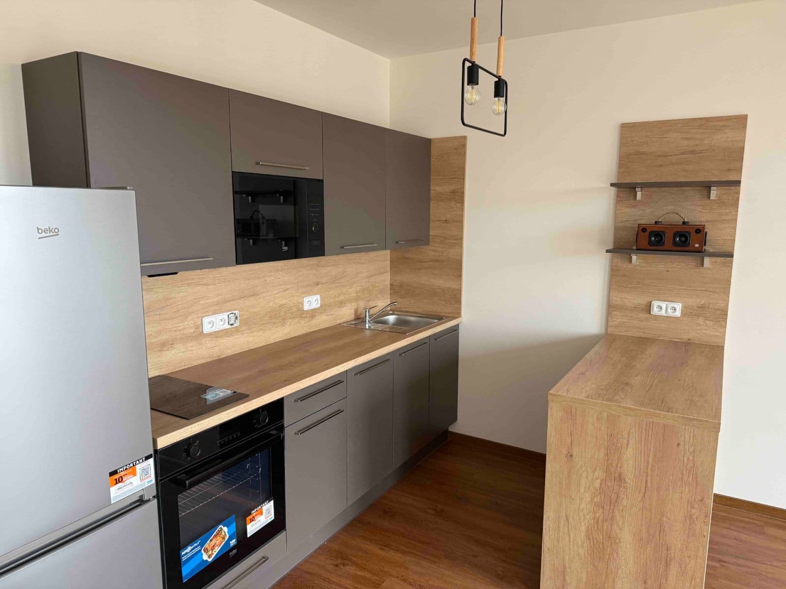 Pronájem bytu 1+kk 42 m², Český Brod, Středočeský kraj Pronájem bytu 1+kk 42 m², Český Brod, Středočeský kraj