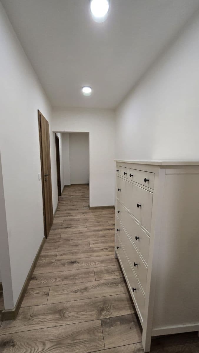 Pronájem bytu 3+1 76 m², Bítovská, Praha, Praha Pronájem bytu 3+1 76 m², Bítovská, Praha, Praha