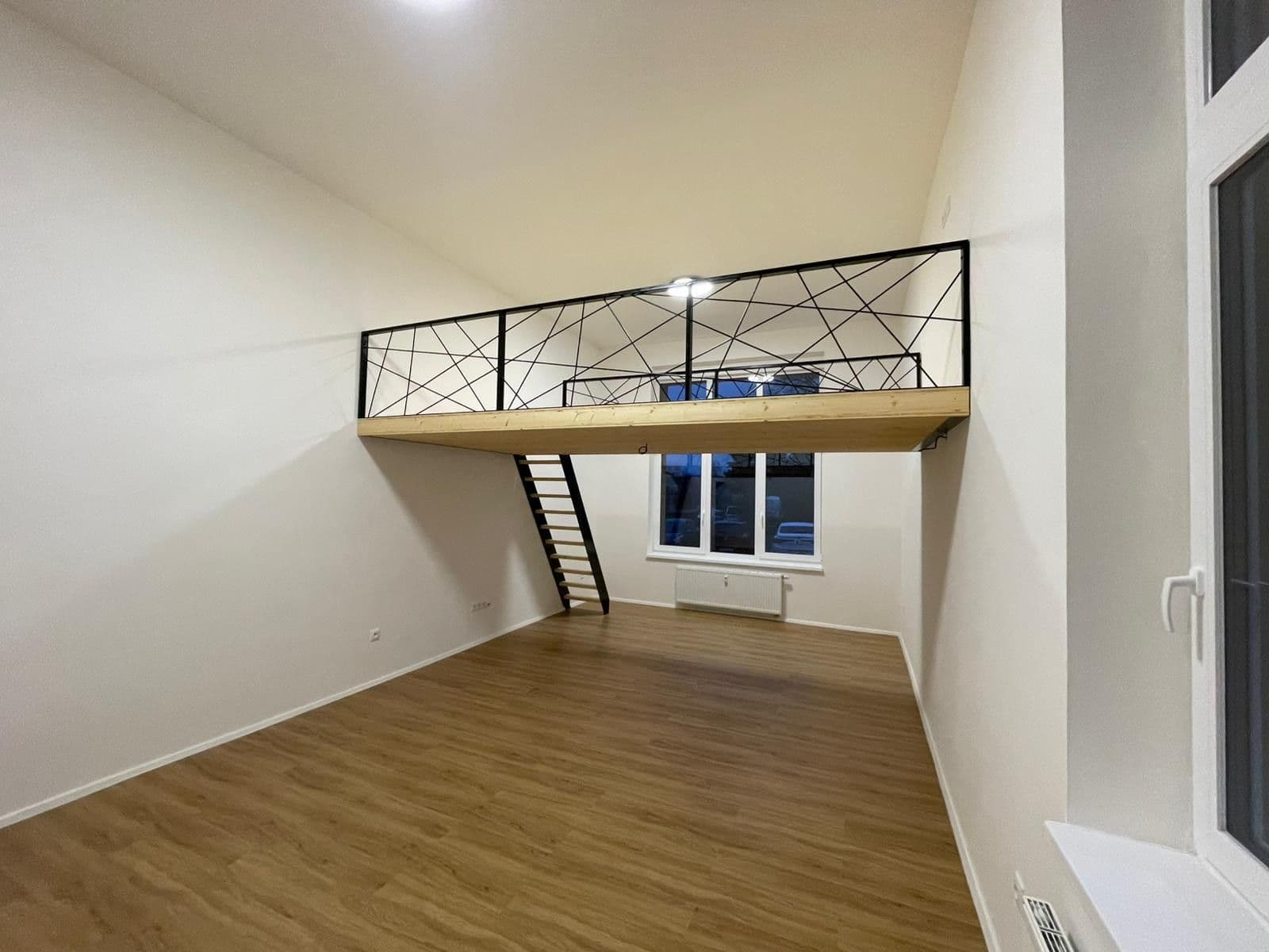 Pronájem bytu 1+kk 44 m², Revoluční, Žďár nad Sázavou, Kraj Vysočina Pronájem bytu 1+kk 44 m², Revoluční, Žďár nad Sázavou, Kraj Vysočina