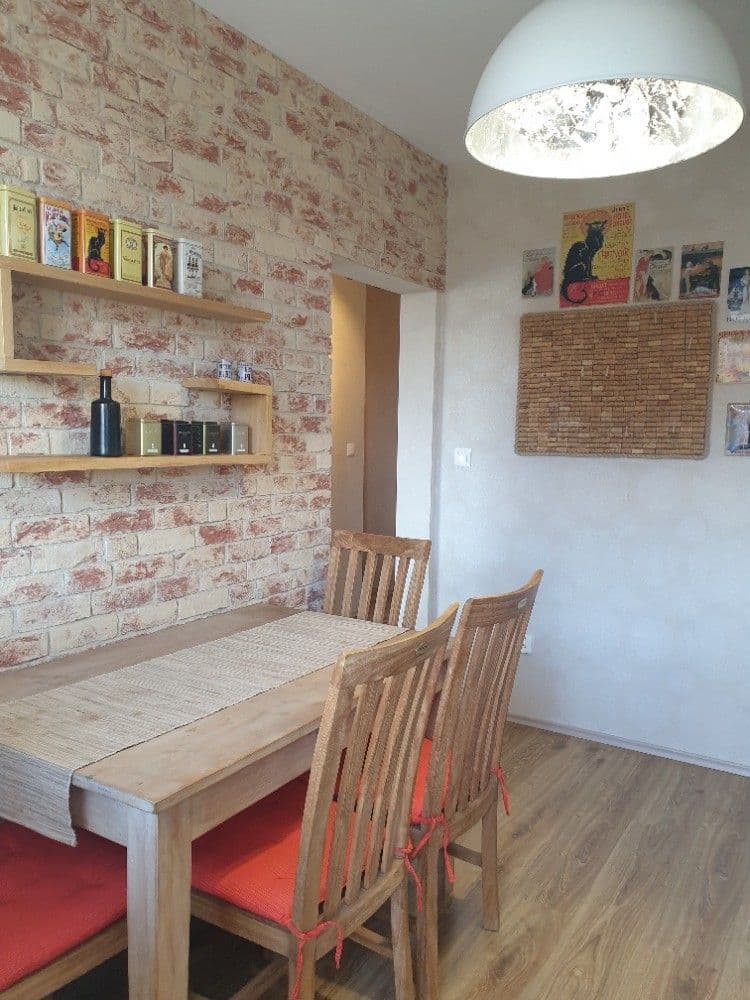 Pronájem bytu 2+1 43 m², Ružinov, Bratislavský kraj Pronájem bytu 2+1 43 m², Ružinov, Bratislavský kraj