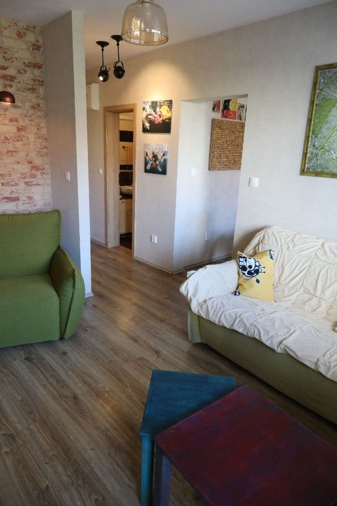 Pronájem bytu 2+1 43 m², Ružinov, Bratislavský kraj Pronájem bytu 2+1 43 m², Ružinov, Bratislavský kraj