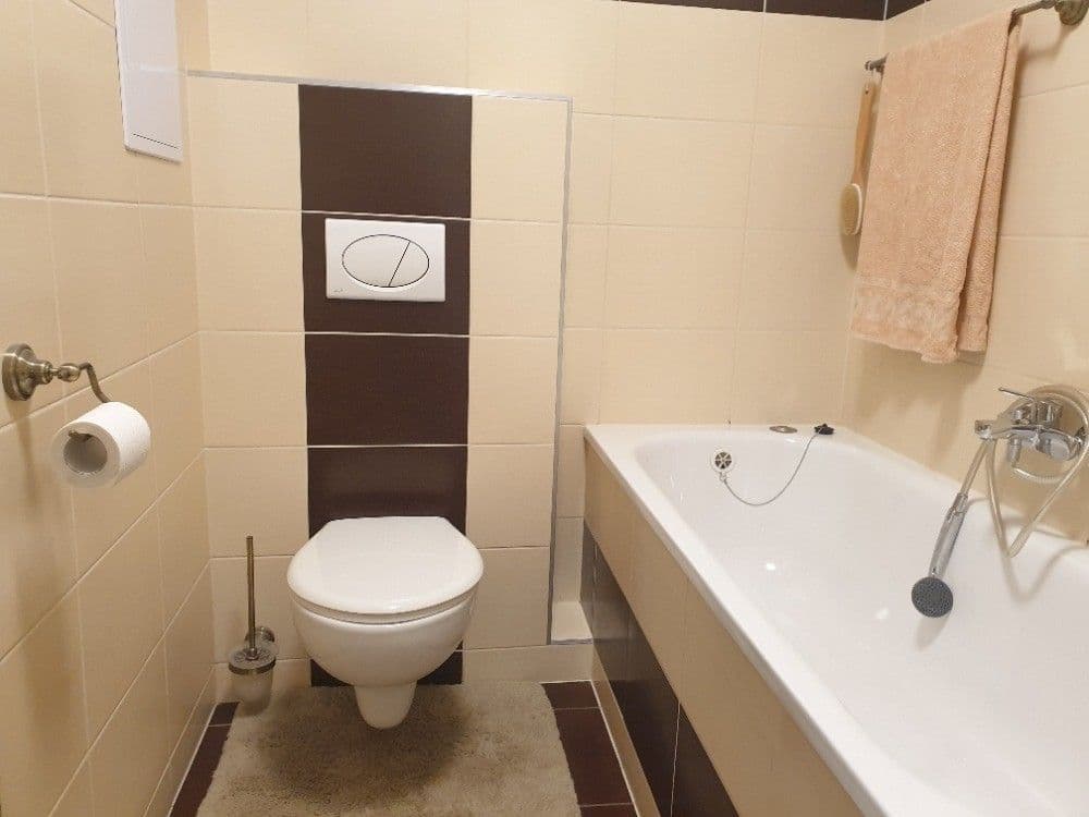 Pronájem bytu 2+1 43 m², Ružinov, Bratislavský kraj Pronájem bytu 2+1 43 m², Ružinov, Bratislavský kraj