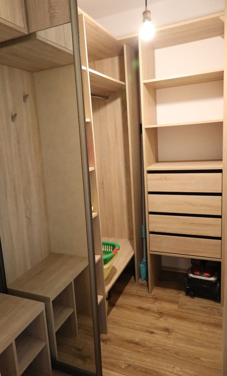 Pronájem bytu 2+1 43 m², Ružinov, Bratislavský kraj Pronájem bytu 2+1 43 m², Ružinov, Bratislavský kraj