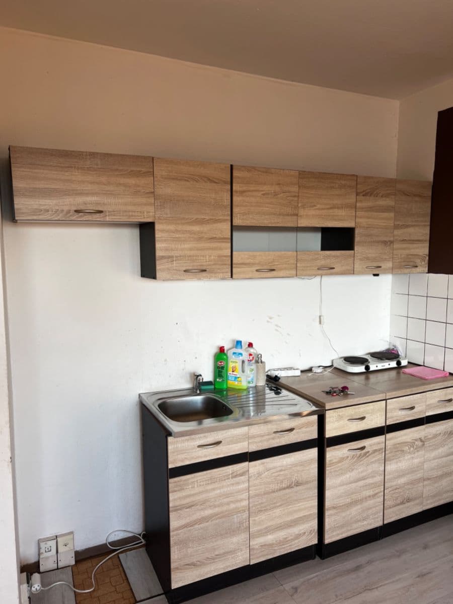Pronájem bytu 1+kk 35 m², Bedřicha Nikodema, Ostrava, Moravskoslezský kraj Pronájem bytu 1+kk 35 m², Bedřicha Nikodema, Ostrava, Moravskoslezský kraj
