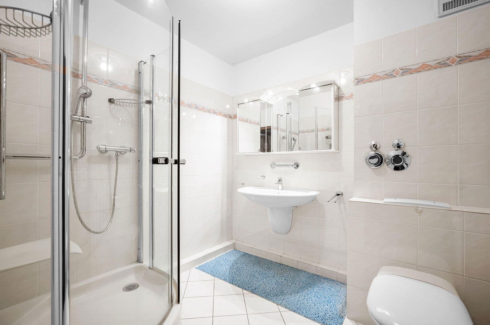 Prodej bytu 3+1 87 m², Norderstedt, Šlesvicko-Holštýnsko Prodej bytu 3+1 87 m², Norderstedt, Šlesvicko-Holštýnsko