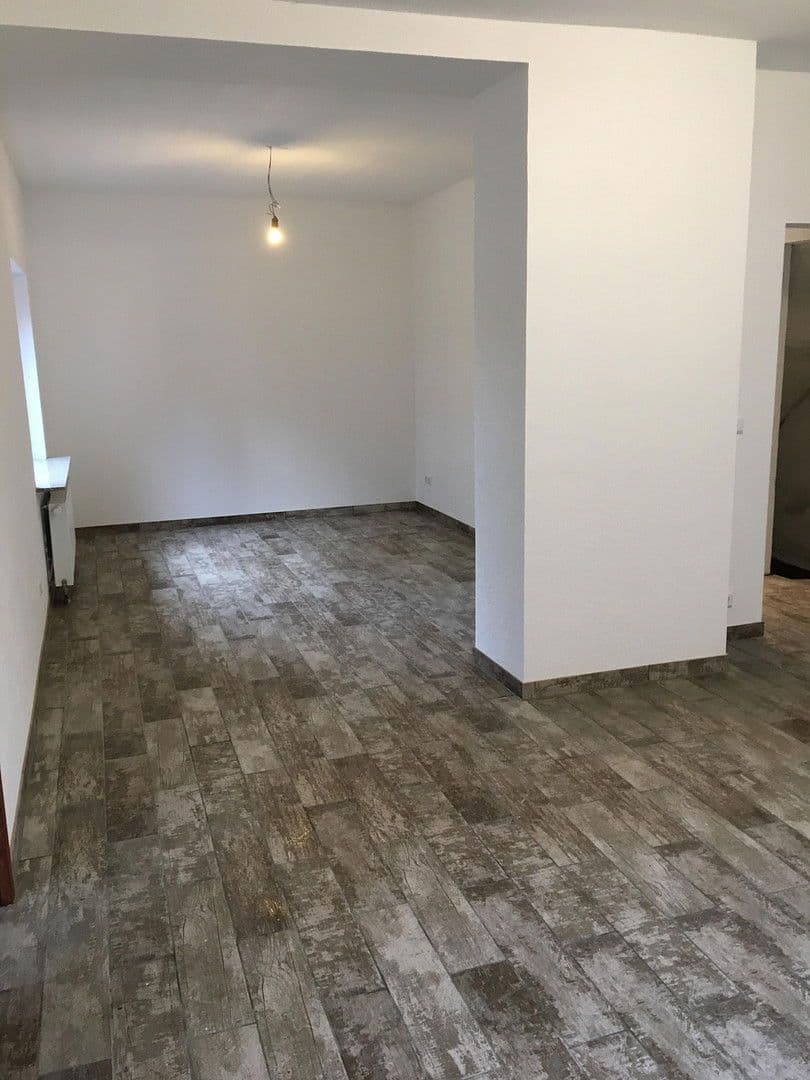 Pronájem domu 179 m², pozemek 1.061 m², Heidkamp 26, Südheide, Dolní Sasko Pronájem domu 179 m², pozemek 1.061 m², Heidkamp 26, Südheide, Dolní Sasko